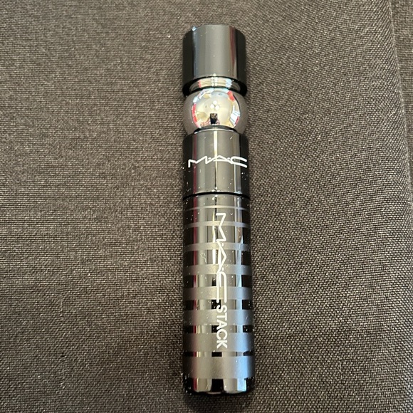 🌻PICK 2/$20 MAC Macstack Mascara Superstack New - Picture 8 of 8